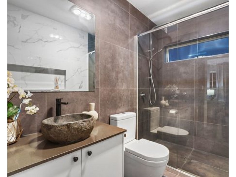 74 Harold Street, Holland Park QLD 4121