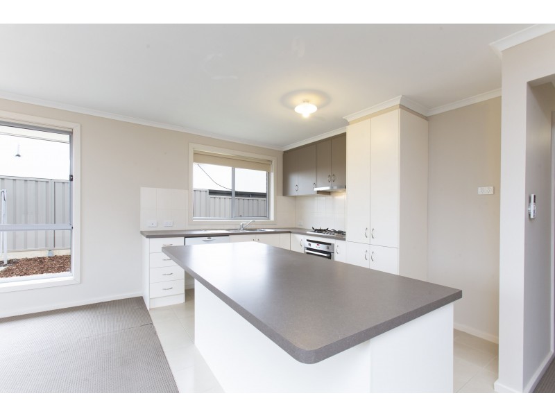 33 Belmont Crescent, Mount Barker SA 5251