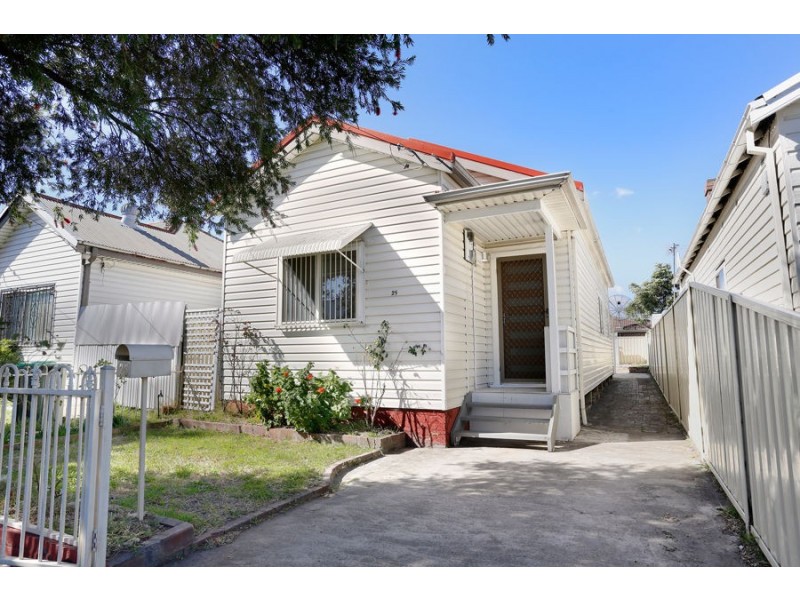 25 Hampstead Road, Auburn NSW 2144
