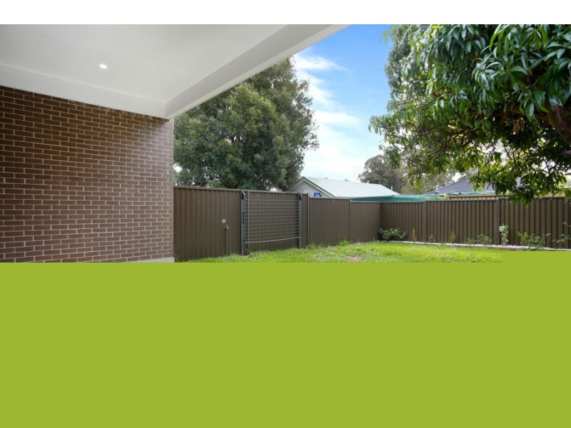 8 Moller Avenue, Birrong NSW 2143