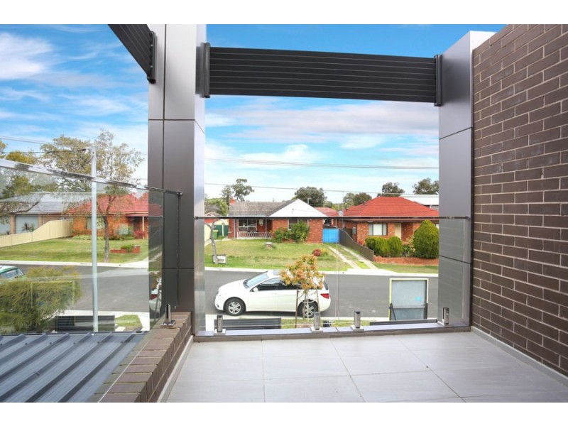 8 Moller Avenue, Birrong NSW 2143