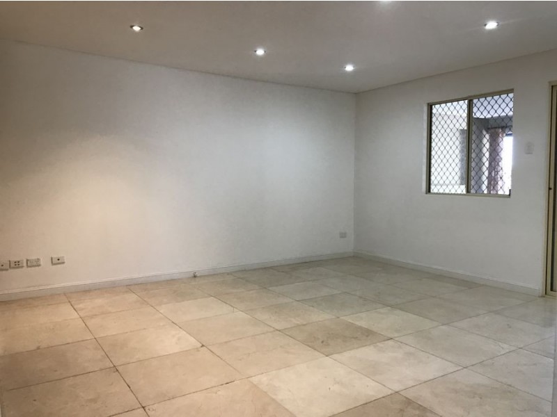 25 Cutcliffe Avenue, Regents Park NSW 2143