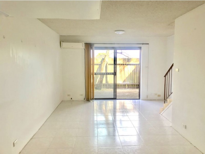 10/20 Edwin Street, Regents Park NSW 2143