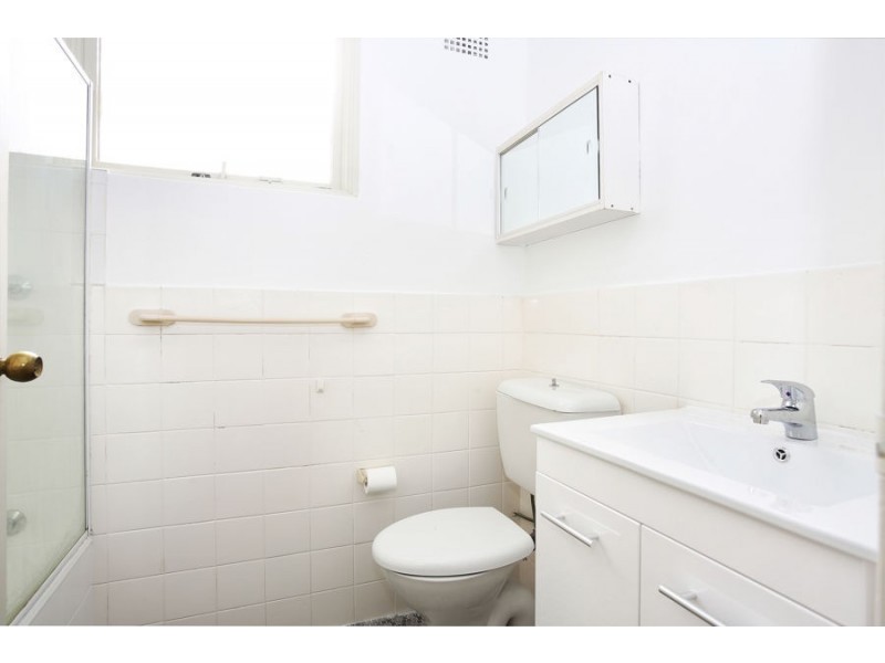 1/65 Harrow Road, Auburn NSW 2144