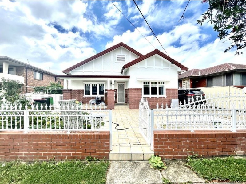 18 Bolton Street, Guildford NSW 2161