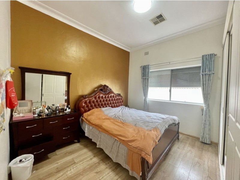 18 Bolton Street, Guildford NSW 2161