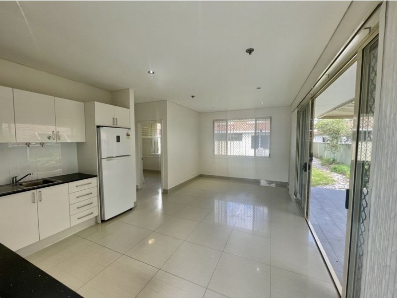 6A Elsinore Street, Merrylands NSW 2160