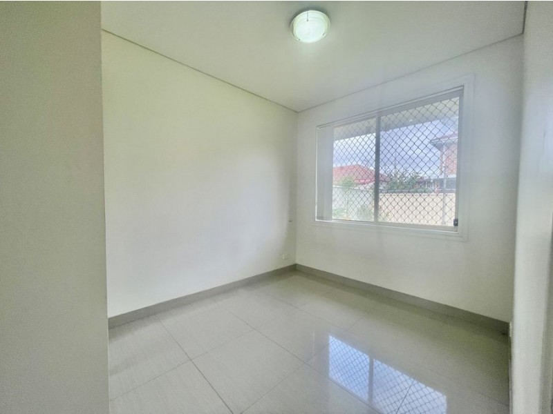 6A Elsinore Street, Merrylands NSW 2160