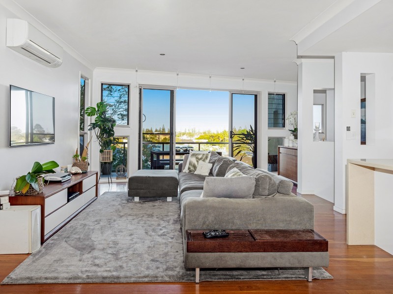 5 Pindari Avenue, Burleigh Heads QLD 4220