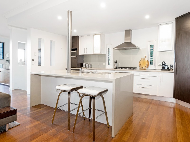 5 Pindari Avenue, Burleigh Heads QLD 4220