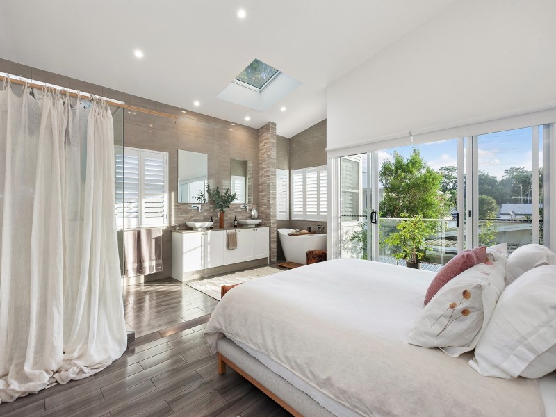 2/18 Bali Avenue, Palm Beach QLD 4221