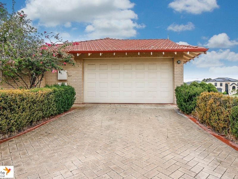 2 Saint Martins Close, Churchlands WA 6018