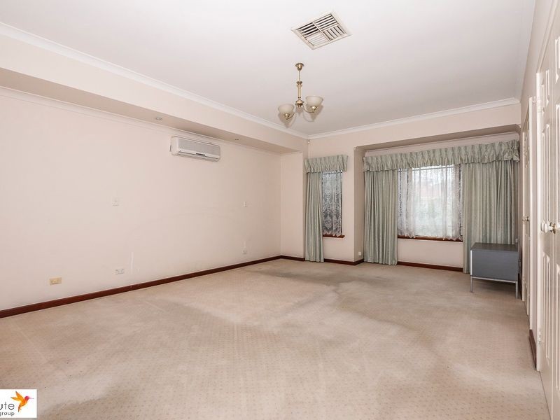 2 Saint Martins Close, Churchlands WA 6018