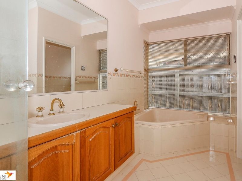 2 Saint Martins Close, Churchlands WA 6018