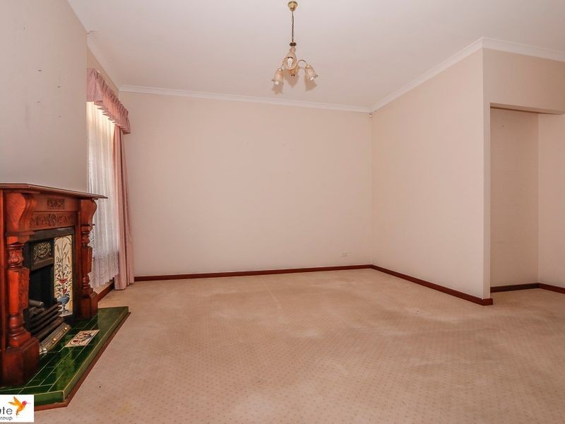 2 Saint Martins Close, Churchlands WA 6018