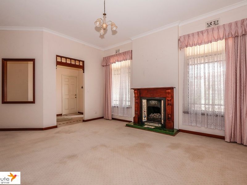 2 Saint Martins Close, Churchlands WA 6018