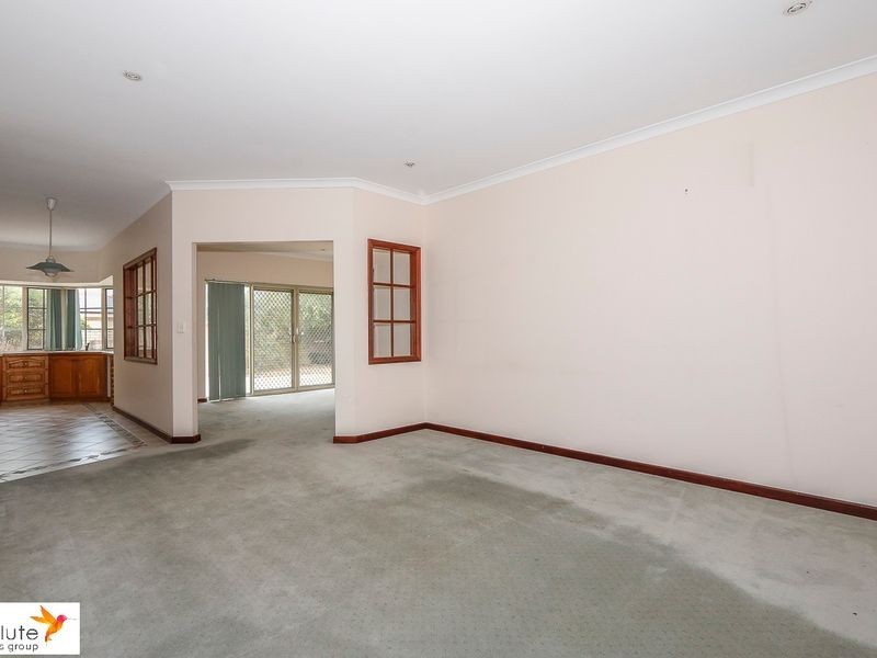 2 Saint Martins Close, Churchlands WA 6018