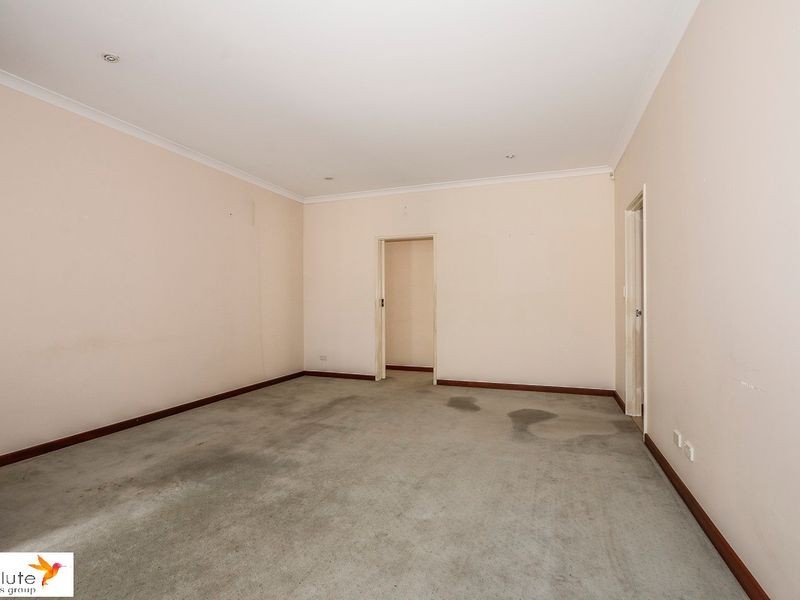 2 Saint Martins Close, Churchlands WA 6018