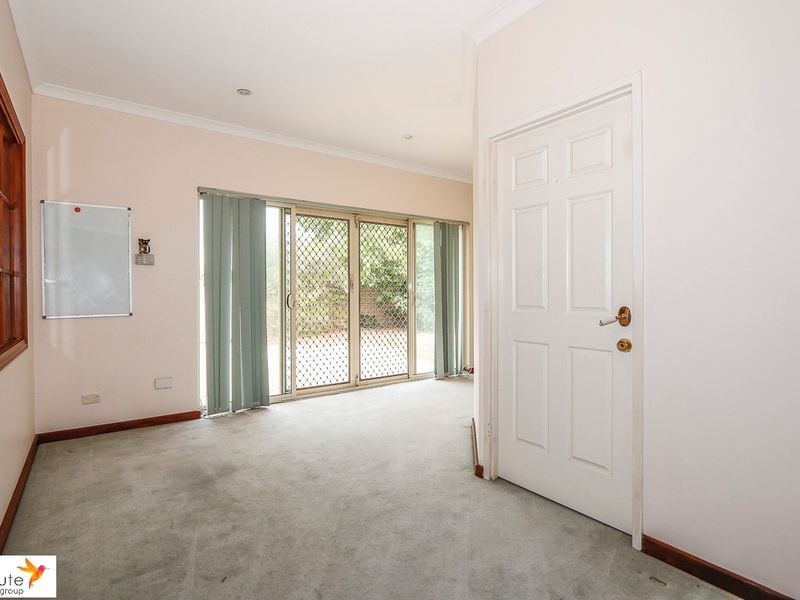 2 Saint Martins Close, Churchlands WA 6018