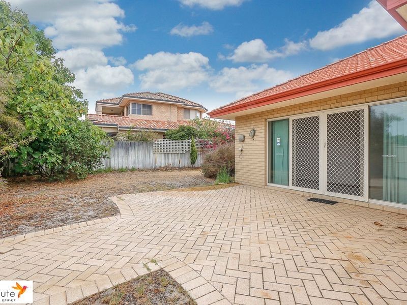 2 Saint Martins Close, Churchlands WA 6018
