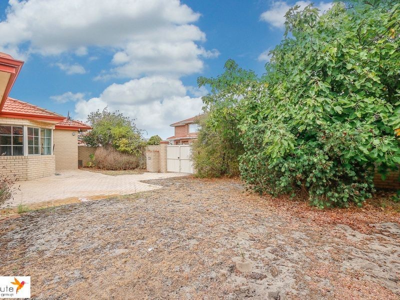 2 Saint Martins Close, Churchlands WA 6018