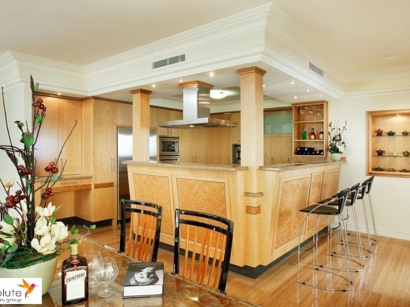 10 Lowan Loop, Karawara WA 6152