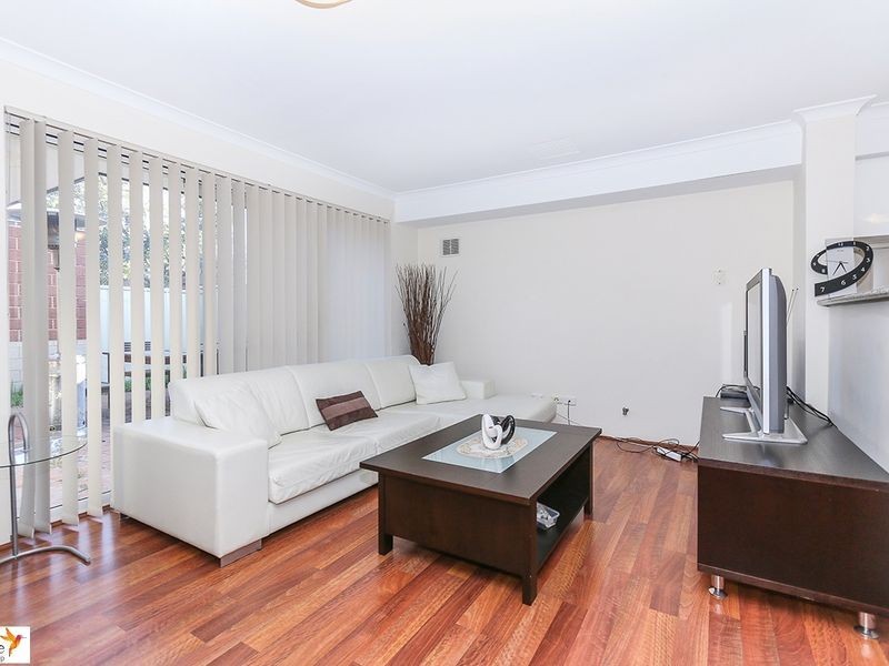 5/17 Yallambee Way, Queens Park WA 6107