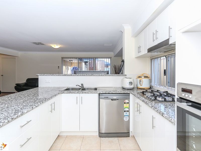 5/17 Yallambee Way, Queens Park WA 6107