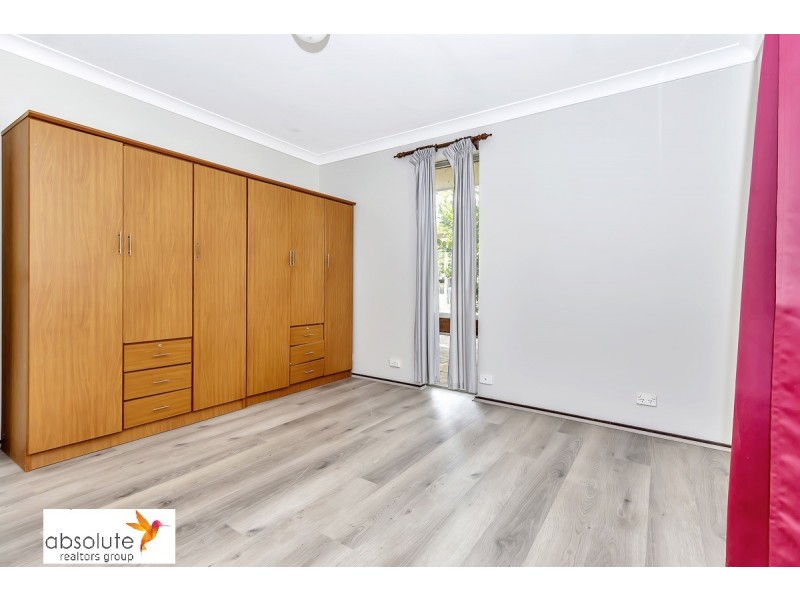 8 Forest Court, Armadale WA 6112