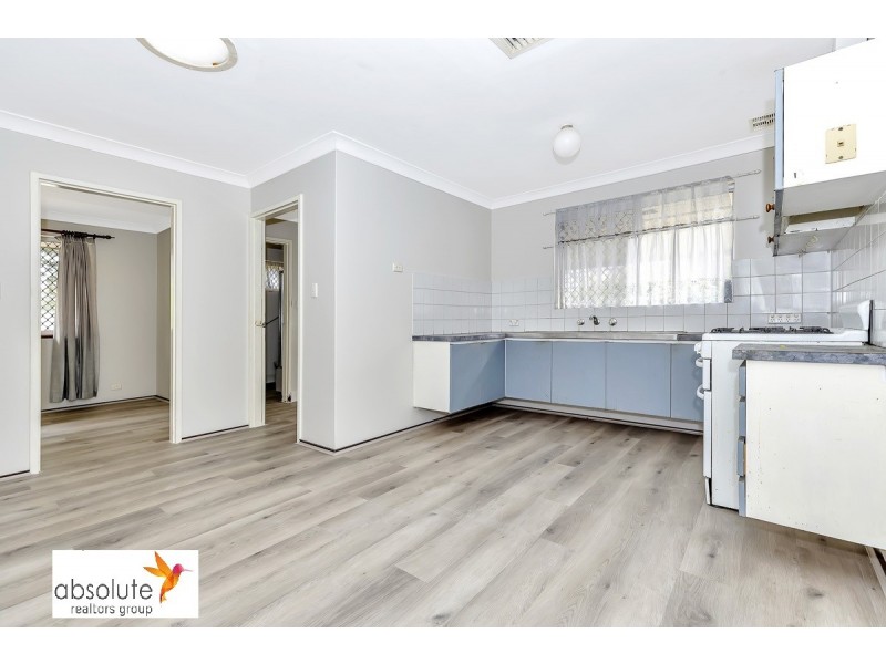 8 Forest Court, Armadale WA 6112