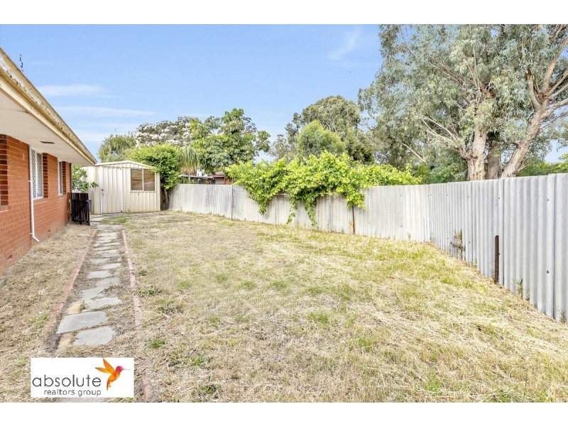 8 Forest Court, Armadale WA 6112