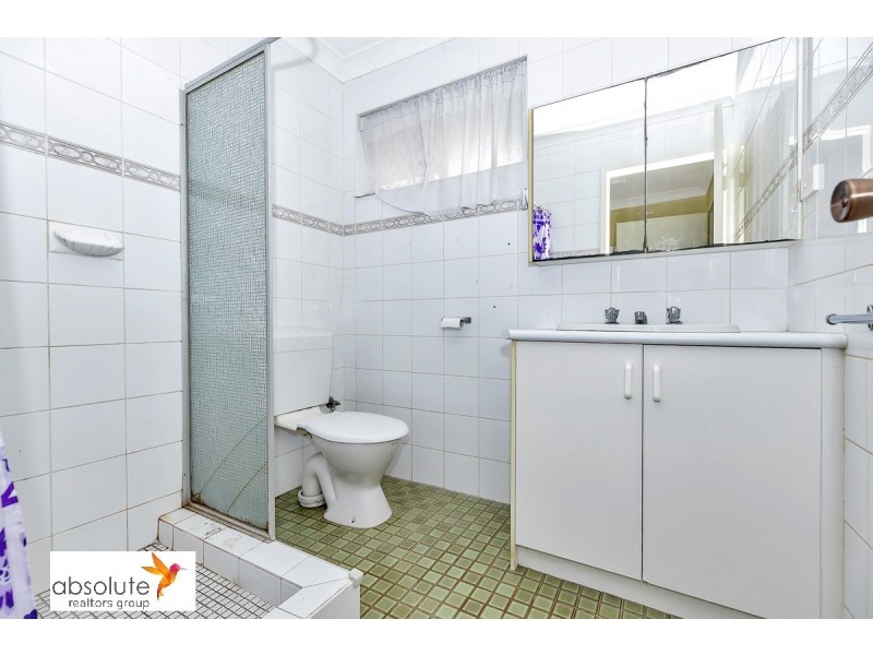 10 Forest Court, Armadale WA 6112