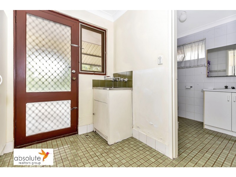 10 Forest Court, Armadale WA 6112