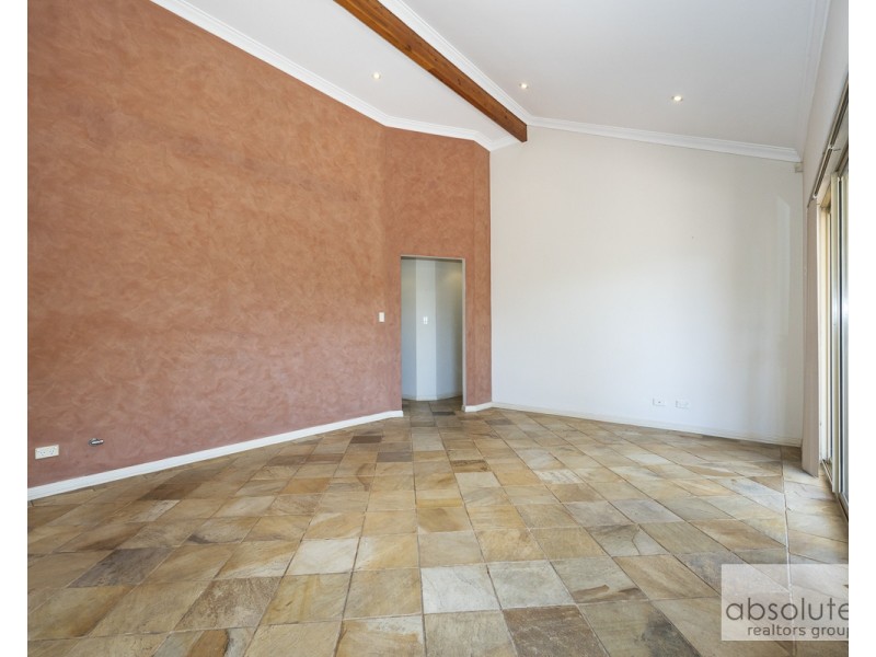 1/105 Bickley Road, Beckenham WA 6107
