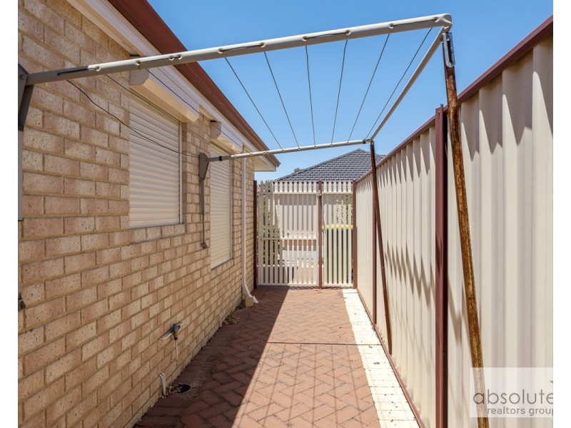 1/105 Bickley Road, Beckenham WA 6107
