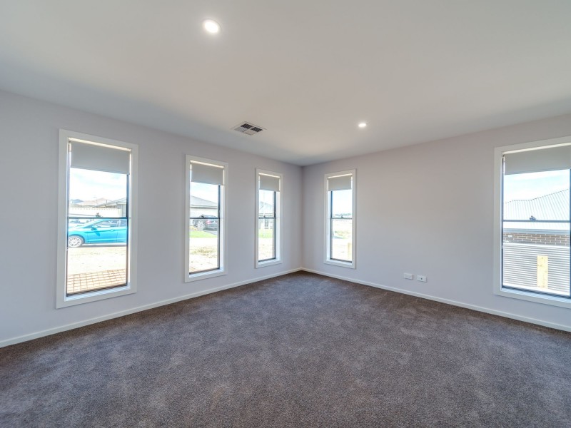 17 McGrath Place, Goulburn NSW 2580