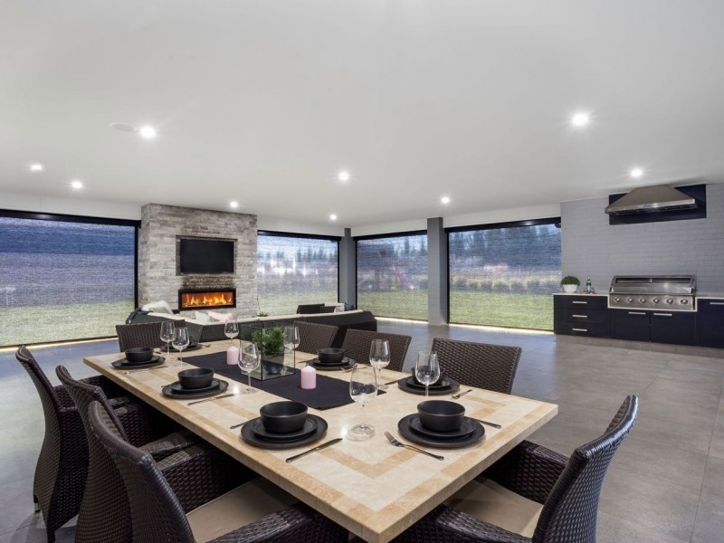 No. 3 Little Close, Goulburn NSW 2580