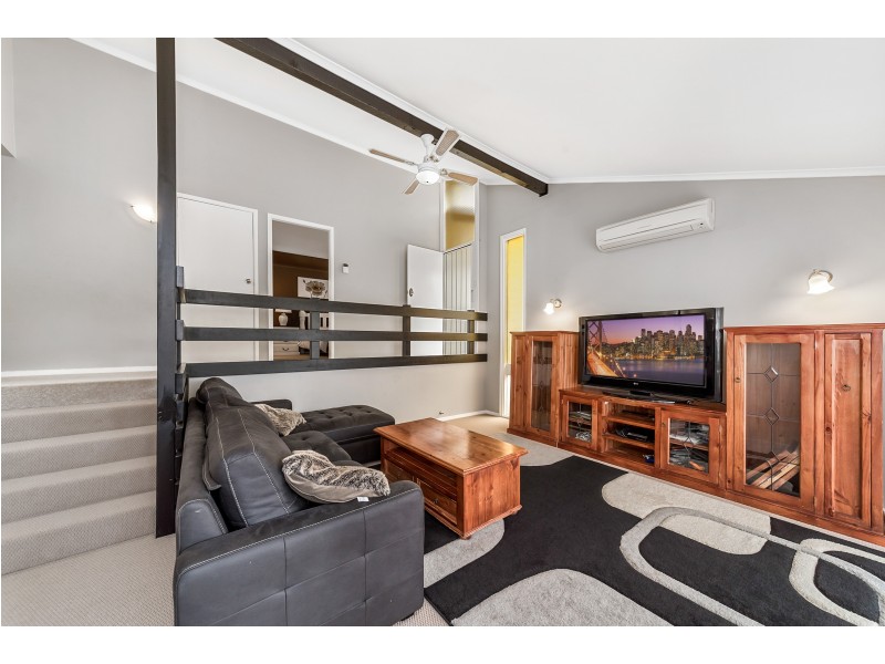 8 Kings Way, Goulburn NSW 2580