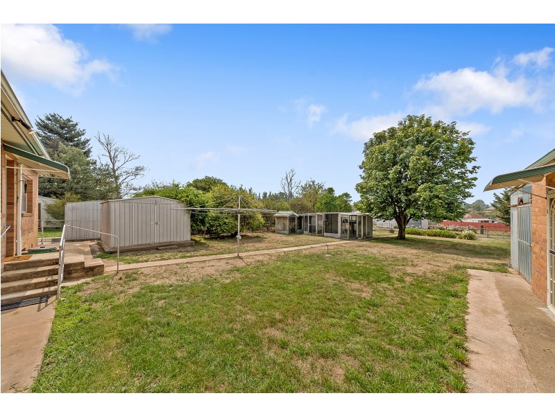 27 Brooklands Street, Crookwell NSW 2583