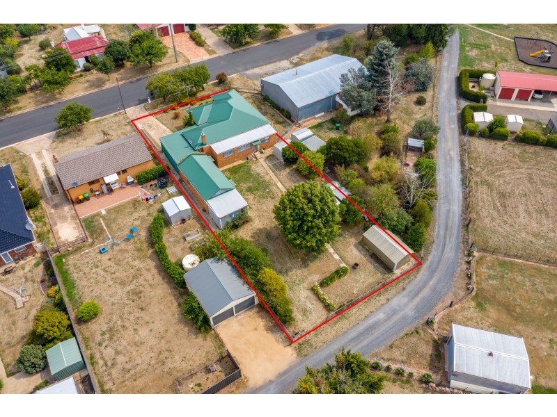 27 Brooklands Street, Crookwell NSW 2583