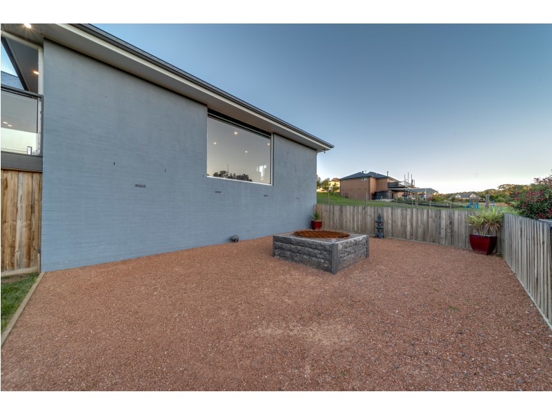 17 Sanctuary Dr, Goulburn NSW 2580