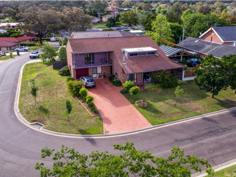 11 Chantilly Ct, Goulburn NSW 2580