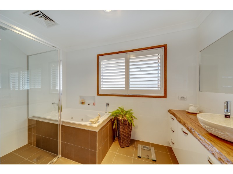 11 Chantilly Ct, Goulburn NSW 2580