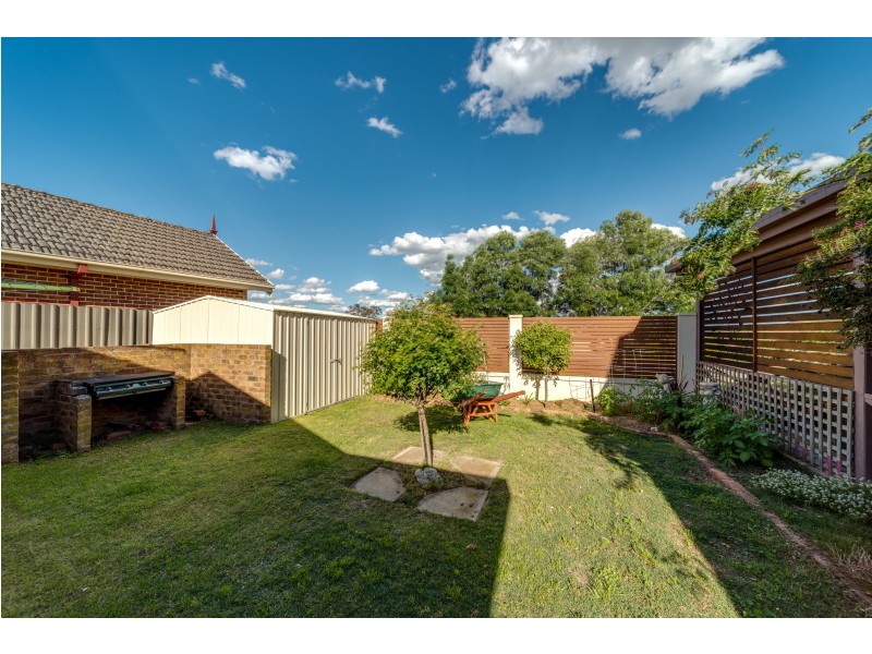 11 Chantilly Ct, Goulburn NSW 2580