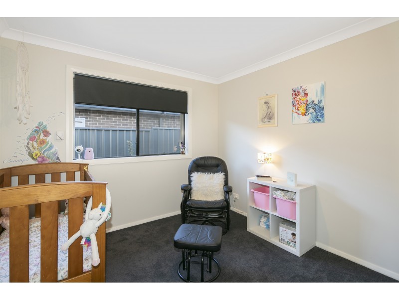 6 Wollondilly Ave, Goulburn NSW 2580