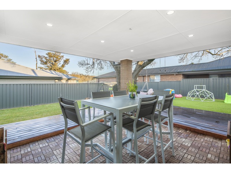 6 Wollondilly Ave, Goulburn NSW 2580