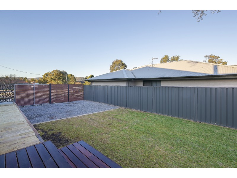 6 Wollondilly Ave, Goulburn NSW 2580