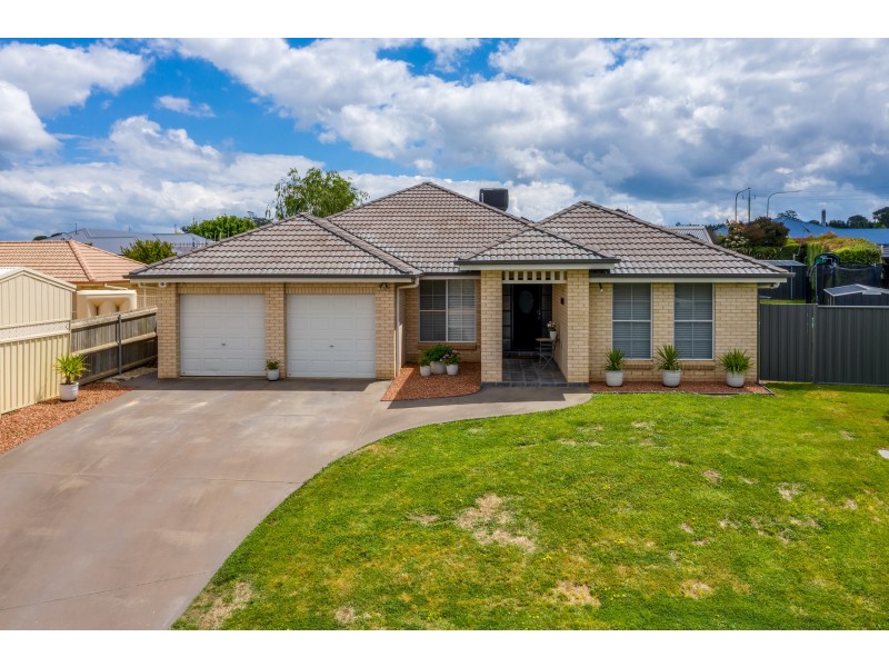 10 Clancy Place, Goulburn NSW 2580