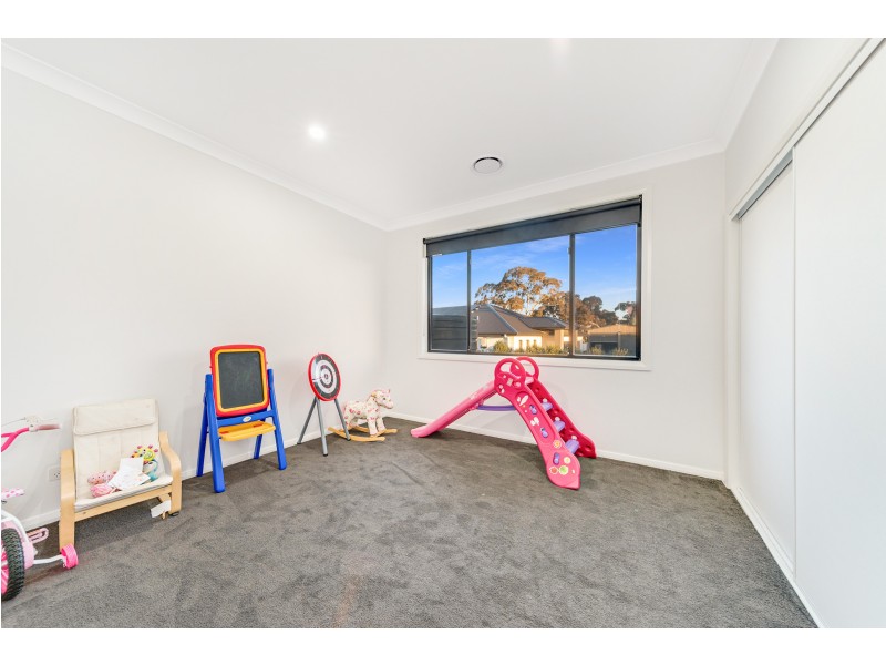 7 Little Close, Goulburn NSW 2580