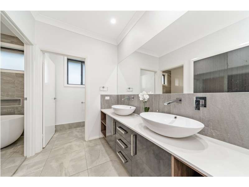 7 Little Close, Goulburn NSW 2580